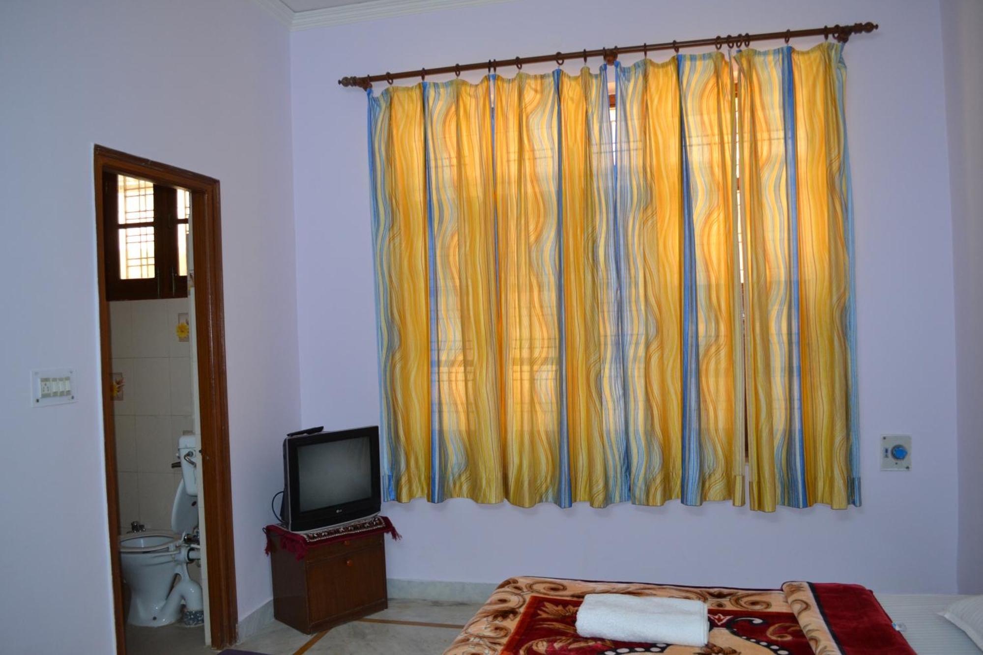 The Holiday Home Rishikesh Bagian luar foto